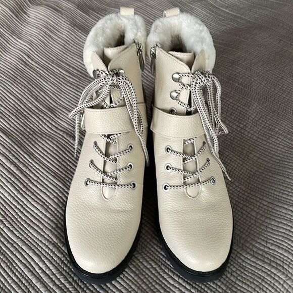 NWOT saks fifth ave leather combat boots ivory faux fur trim size 9 - Picture 3 of 9